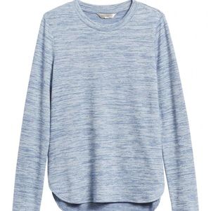 (SOLD) NWT Banana Republic Long Sleeve Tees